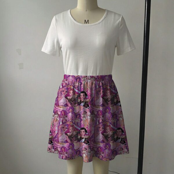kdhpink-skirt1 Bright pink skater skirt printed with full-body K-Pop anime huntress characters and side pockets